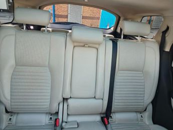 LAND ROVER DISCOVERY SPORT 2.2 SD4 HSE Luxury SUV 5dr Diesel Auto 4WD Euro 5 (s/s) (190 ps)