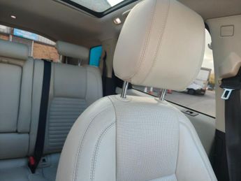 LAND ROVER DISCOVERY SPORT 2.2 SD4 HSE Luxury SUV 5dr Diesel Auto 4WD Euro 5 (s/s) (190 ps)