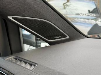 VOLKSWAGEN GOLF 2.0 TSI R Hatchback 5dr Petrol DSG 4Motion Euro 6 (s/s) (300 ps)