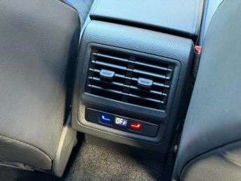 VOLKSWAGEN GOLF 2.0 TSI R Hatchback 5dr Petrol DSG 4Motion Euro 6 (s/s) (320 ps)