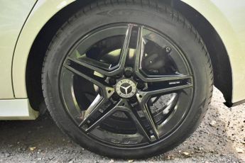 MERCEDES-BENZ A-CLASS 1.5 A180d AMG Line (Premium) Hatchback 5dr Diesel 7G-DCT Euro 6 