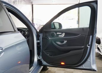 MERCEDES-BENZ E-CLASS 2.0 E220d AMG Line (Premium) Saloon 4dr Diesel G-Tronic+ 4MATIC 