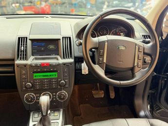 LAND ROVER FREELANDER 2 2.2 SD4 XS SUV 5dr Diesel CommandShift 4WD Euro 5 (190 ps)