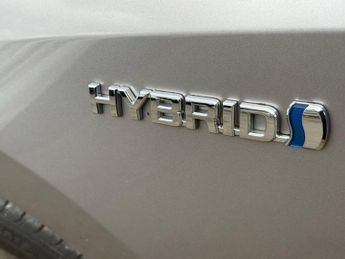 TOYOTA AURIS 1.8 VVT-h Excel Hatchback 5dr Petrol Hybrid CVT Euro 6 (s/s) (Sa