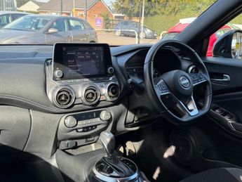 NISSAN JUKE 1.0 DIG-T N-Connecta SUV 5dr Petrol DCT Auto Euro 6 (s/s) (114 p