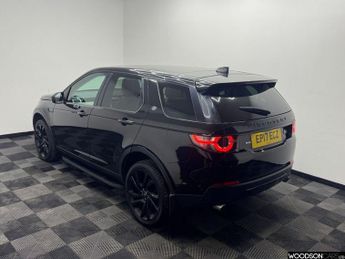 LAND ROVER DISCOVERY SPORT 2.0 TD4 HSE Black SUV 5dr Diesel Auto 4WD Euro 6 (s/s) (180 ps)