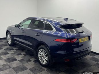 JAGUAR F-PACE 2.0 P300 Portfolio SUV 5dr Petrol Auto AWD Euro 6 (s/s) (300 ps)