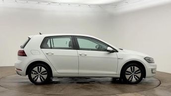 VOLKSWAGEN E-GOLF 35.8kWh e-Golf Hatchback 5dr Electric Auto (136 ps)