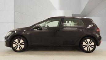VOLKSWAGEN E-GOLF 35.8kWh e-Golf Hatchback 5dr Electric Auto (136 ps)