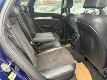 AUDI Q5 2.0 TFSI S line SUV 5dr Petrol S Tronic quattro Euro 6 (s/s) (25