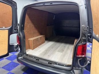 VOLKSWAGEN e-Transporter e 110 37.3kWh Advance Panel Van 5dr Electric Auto LWB (110 ps)