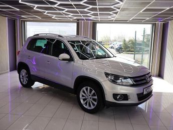Volkswagen Tiguan 2.0 TDI BlueMotion Tech SE SUV 5dr Diesel Manual 2WD Euro 5 (s/s