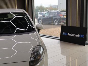 FIAT PUNTO 1.4 Easy Hatchback 3dr Petrol Euro 6 (s/s) (77 bhp)