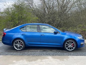 SKODA OCTAVIA 2.0 TDI vRS Hatchback 5dr Diesel DSG 4WD Euro 6 (s/s) (SNav) (18