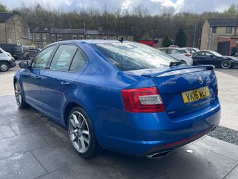 SKODA OCTAVIA 2.0 TDI vRS Hatchback 5dr Diesel DSG 4WD Euro 6 (s/s) (SNav) (18