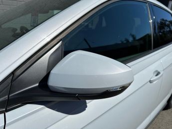 VOLKSWAGEN POLO 1.0 TSI GPF R-Line Hatchback 5dr Petrol Manual Euro 6 (s/s) (95 