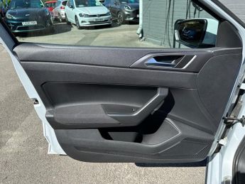 VOLKSWAGEN POLO 1.0 TSI GPF R-Line Hatchback 5dr Petrol Manual Euro 6 (s/s) (95 