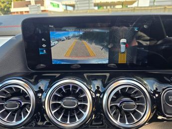 MERCEDES-BENZ EQA EQA 250 66.5kWh AMG Line (Premium) SUV 5dr Electric Auto (190 ps