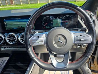 MERCEDES-BENZ EQA EQA 250 66.5kWh AMG Line (Premium) SUV 5dr Electric Auto (190 ps