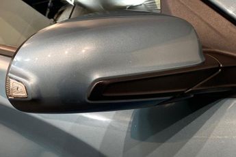 HYUNDAI KONA 64kWh Premium SE SUV 5dr Electric Auto (204 ps) Rear View Camera