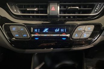 TOYOTA C-HR 1.8 VVT-h Icon SUV 5dr Petrol Hybrid CVT Euro 6 (s/s) (122 ps) R
