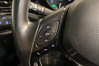 TOYOTA C-HR 1.8 VVT-h Icon SUV 5dr Petrol Hybrid CVT Euro 6 (s/s) (122 ps) R