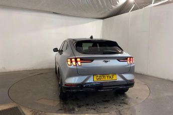 FORD MUSTANG MACH-E Extended Range 91kWh SUV 5dr Electric Automatic AWD (351 ps) Pan