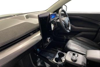 FORD MUSTANG MACH-E Standard Range 70kWh SUV 5dr Electric Automatic (269 ps) £