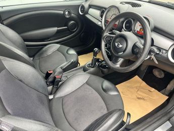 MINI HATCH 1.6 Cooper Hatchback 3dr Petrol Auto Euro 6 (122 ps)