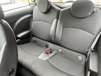 MINI HATCH 1.6 Cooper Hatchback 3dr Petrol Auto Euro 6 (122 ps)