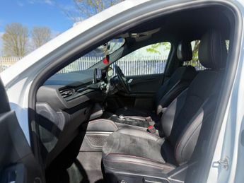 FORD KUGA 1.5 EcoBlue ST-Line SUV 5dr Diesel Auto Euro 6 (s/s) (120 ps)