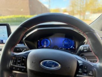 FORD KUGA 1.5 EcoBlue ST-Line SUV 5dr Diesel Auto Euro 6 (s/s) (120 ps)