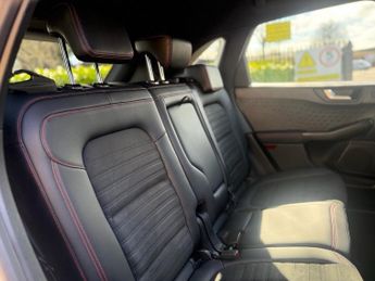 FORD KUGA 1.5 EcoBlue ST-Line SUV 5dr Diesel Auto Euro 6 (s/s) (120 ps)