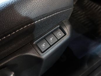 VAUXHALL MOKKA 1.2 Turbo Ultimate Nav SUV 5dr Petrol Auto Euro 6 (s/s) (130 ps)