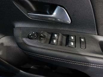 VAUXHALL MOKKA 1.2 Turbo Ultimate Nav SUV 5dr Petrol Auto Euro 6 (s/s) (130 ps)