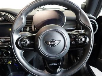 MINI Electric Hatch Cooper SE 32.6kWh Level 3 Hatchback 3dr Electric Auto (184 ps)