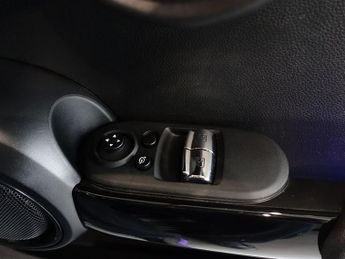 MINI Electric Hatch Cooper SE 32.6kWh Level 3 Hatchback 3dr Electric Auto (184 ps)