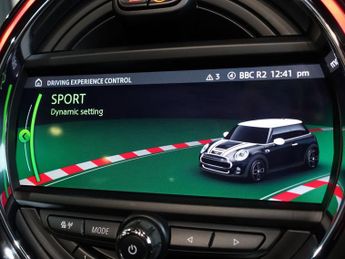 MINI Electric Hatch Cooper SE 32.6kWh Level 3 Hatchback 3dr Electric Auto (184 ps)