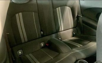 MINI Electric Hatch Cooper SE 32.6kWh Level 1 Hatchback 3dr Electric Auto (184 ps)