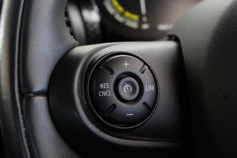 MINI Electric Hatch Cooper SE 32.6kWh Level 1 Hatchback 3dr Electric Auto (184 ps)