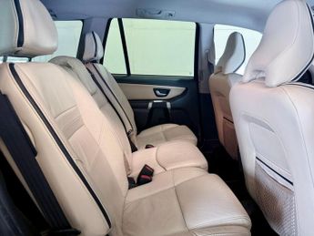 VOLVO XC90 2.4 D5 R-Design SUV 5dr Diesel Geartronic 4WD Euro 5 (200 ps)