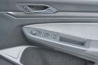 VOLKSWAGEN GOLF 2.0 TDI R-Line Hatchback 5dr Diesel DSG Euro 6 (s/s) (150 ps)