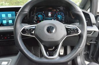 VOLKSWAGEN GOLF 2.0 TDI R-Line Hatchback 5dr Diesel DSG Euro 6 (s/s) (150 ps)