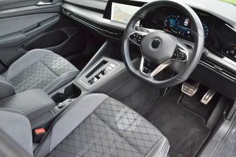 VOLKSWAGEN GOLF 2.0 TDI R-Line Hatchback 5dr Diesel DSG Euro 6 (s/s) (150 ps)