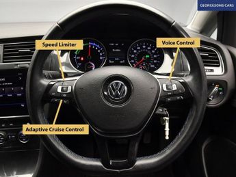 VOLKSWAGEN E-GOLF 35.8kWh e-Golf Hatchback 5dr Electric Auto (136 ps)