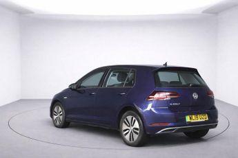 VOLKSWAGEN E-GOLF 35.8kWh e-Golf Hatchback 5dr Electric Auto (136 ps)