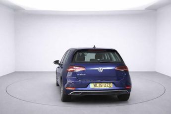 VOLKSWAGEN E-GOLF 35.8kWh e-Golf Hatchback 5dr Electric Auto (136 ps)