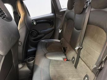 MINI HATCH 2.0 Cooper S Sport Hatchback 5dr Petrol Steptronic Euro 6 (s/s) 