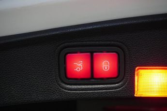 MERCEDES-BENZ C-CLASS 2.1 C250d AMG Line (Premium Plus) Coupe 2dr Diesel G-Tronic+ Eur