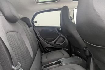 SMART FORFOUR 17.6kWh Premium Hatchback 5dr Electric Auto (22kW Charger) (82 p